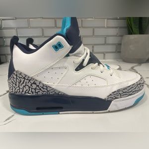Jordan’s youth size 7
